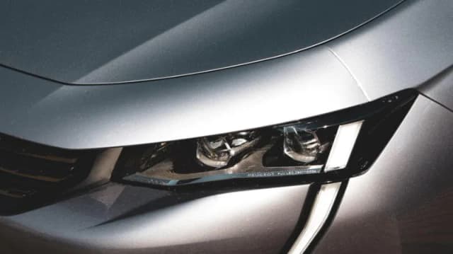 changing-headlights-brake-lights