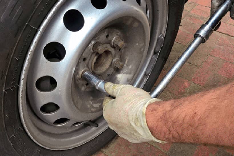 Remove the hubcaps and loosen the wheel nuts